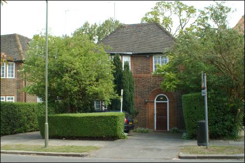 26 Holne Chase